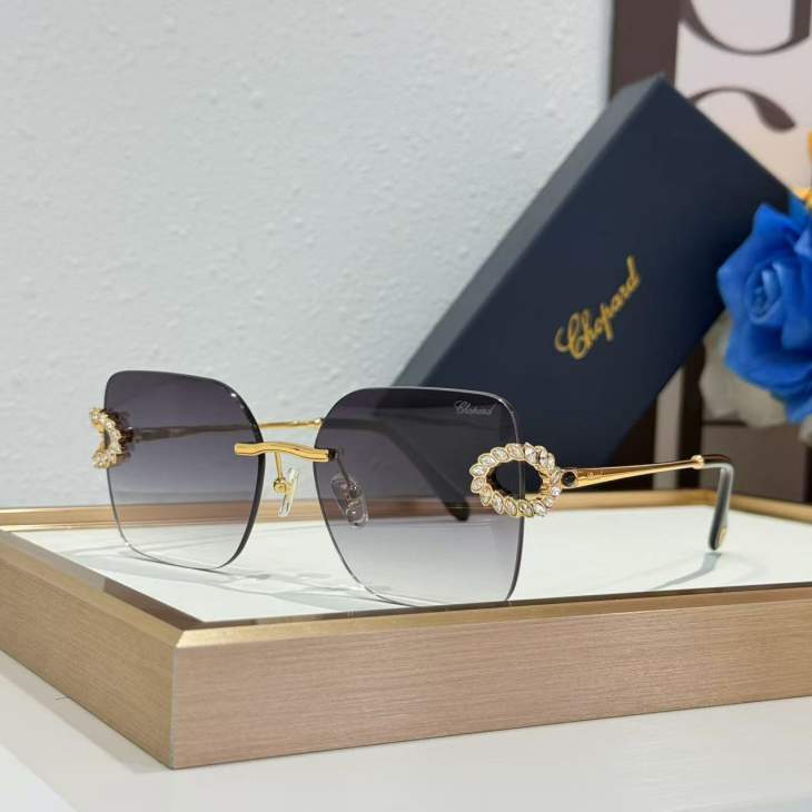 Picture of Chopard Sunglasses _SKUfw79279373fw